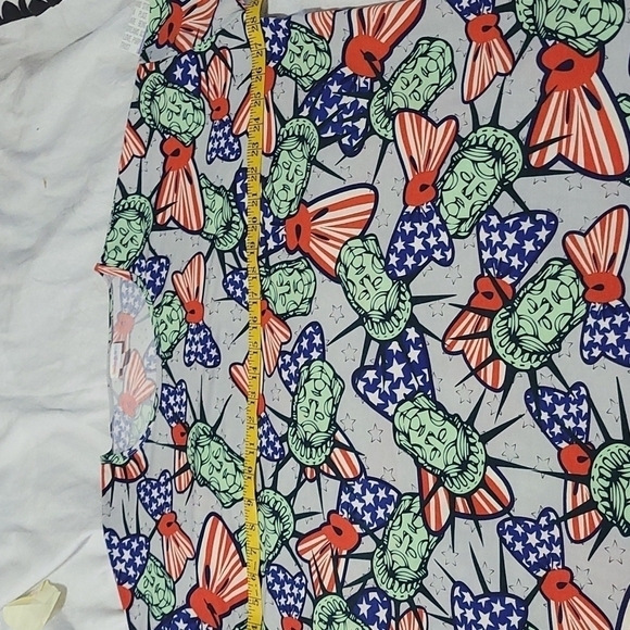 NWT Lularoe Irma Top Statue Of Liberty Patriotic Top Size Large - Picture 8 of 10